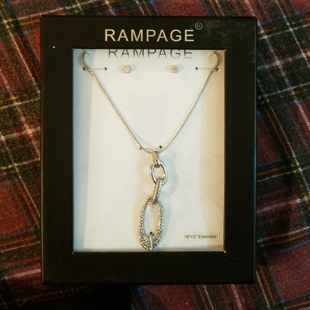Necklace and earrings set